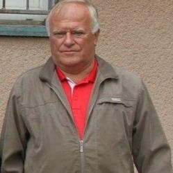 Nestor chomutovské házené OLDŘICH MAXA slaví sedmdesátiny